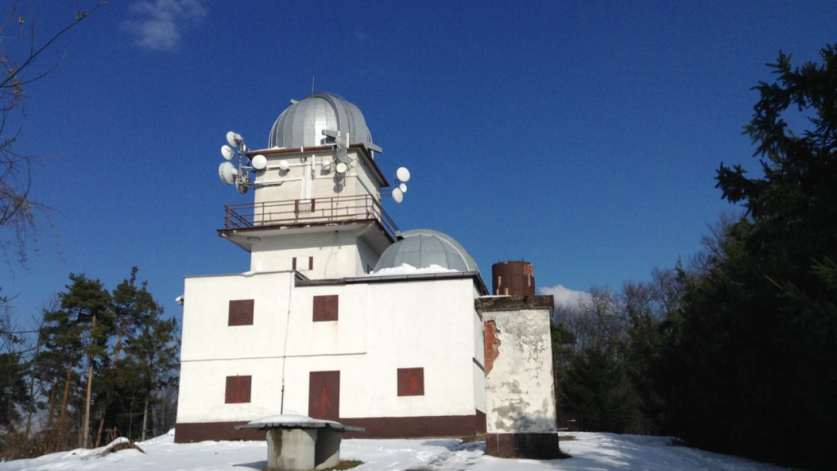 Obserwatorium w Bańskiej Bystrzycy 1 Autor: Matej Grochal źródło: https://sk.wikipedia.org/wiki/Hvezd%C3%A1re%C5%88_v_Banskej_Bystrici