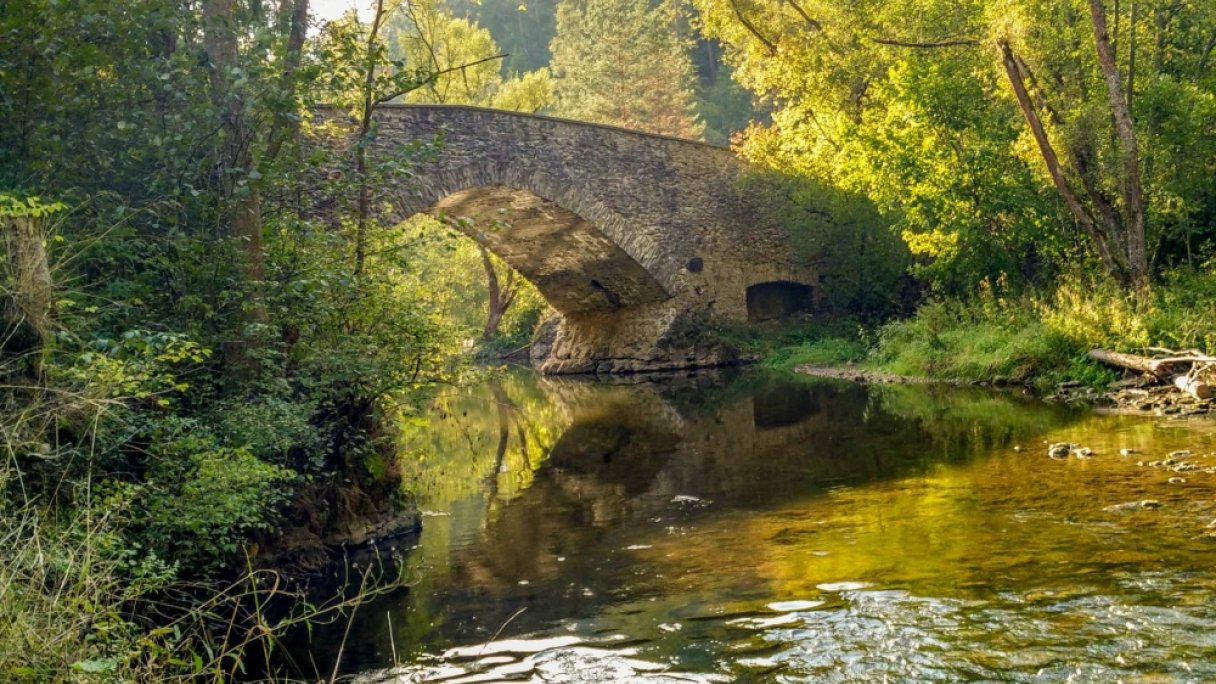Kartuziánsky most Letanovce źródło: https://www.letanovce.sk/kartuziansky-most