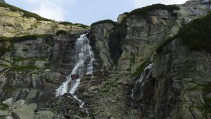 Waterfall Jump 2 Autor: Michal Klajban źródło: https://slovenskycestovatel.sk/item/vodopad-skok